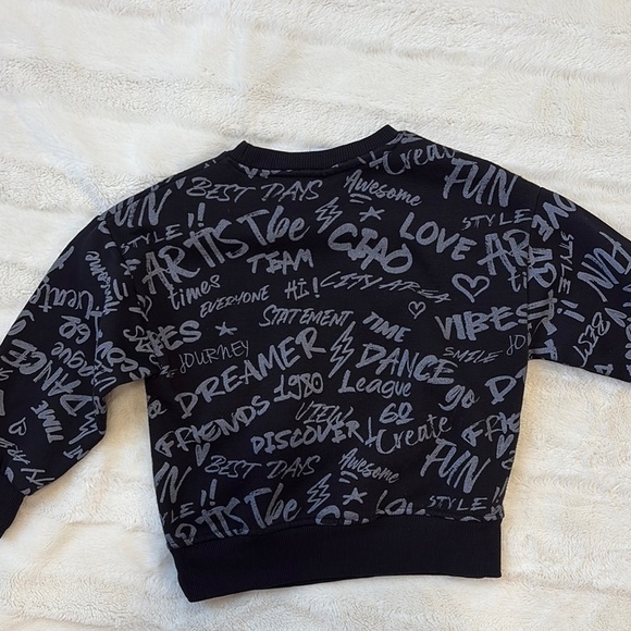 Zara girls Black Graphic graphic Sweater in black and grey size youth 6 and 9 - Picture 5 of 8